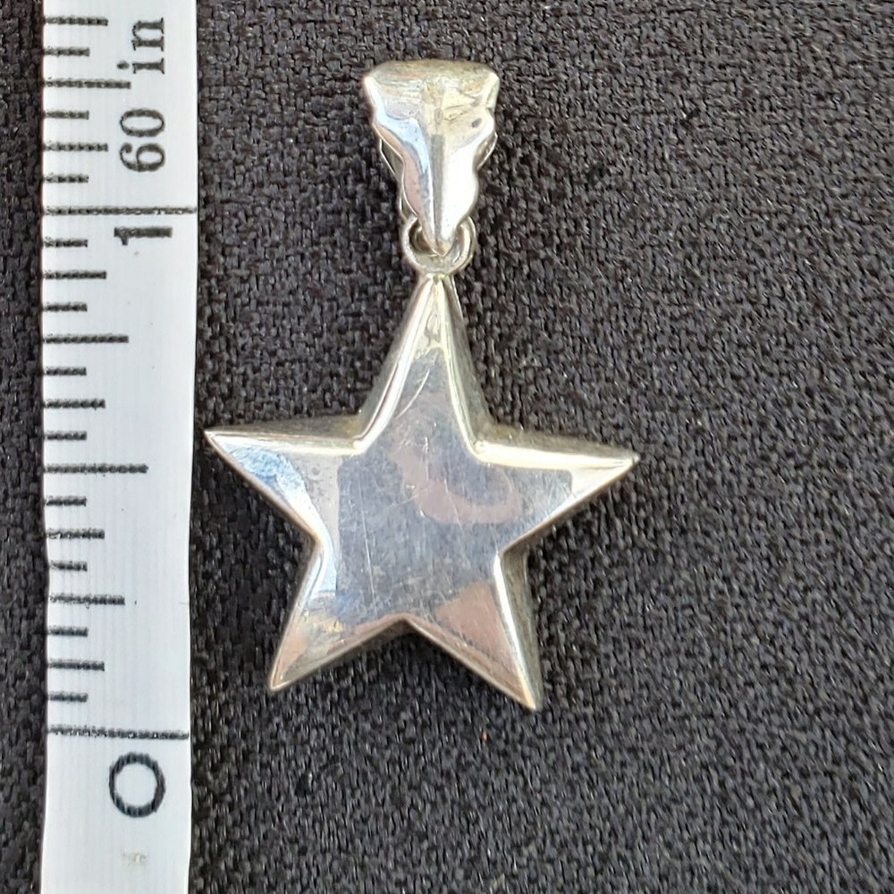 Sterling Silver Charm Puffed Star - Picture 2 of 3